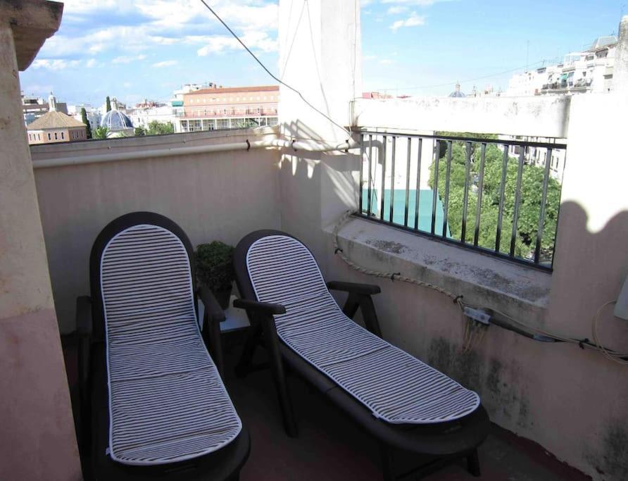 Young Penthouse Valencia Eksteriør bilde